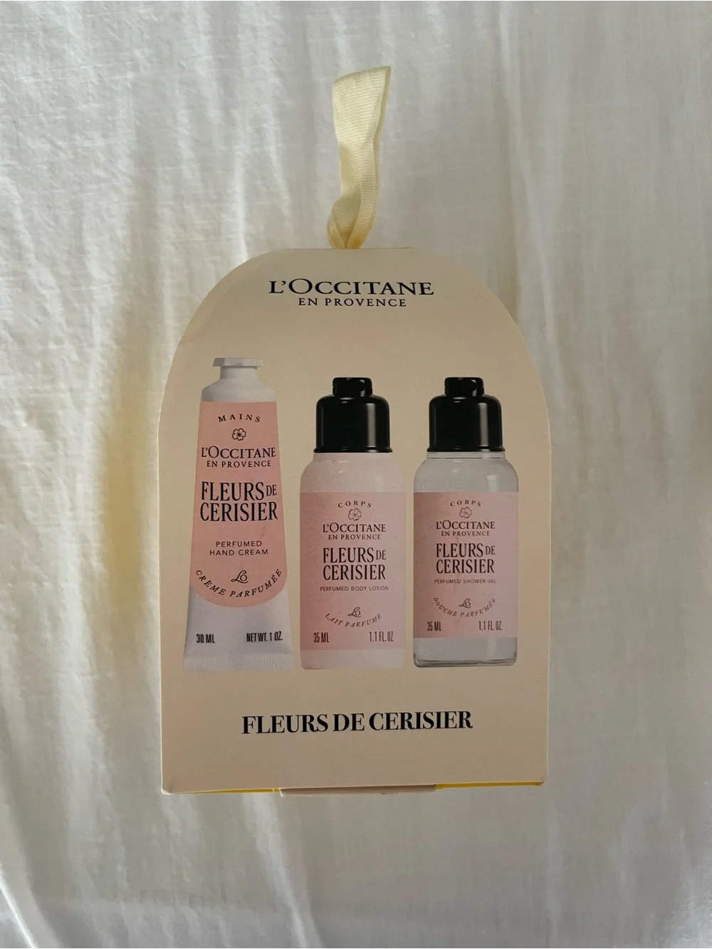 L'Occitane Fleurs De Cerisier Cherry Blossom Body Care Gift Set